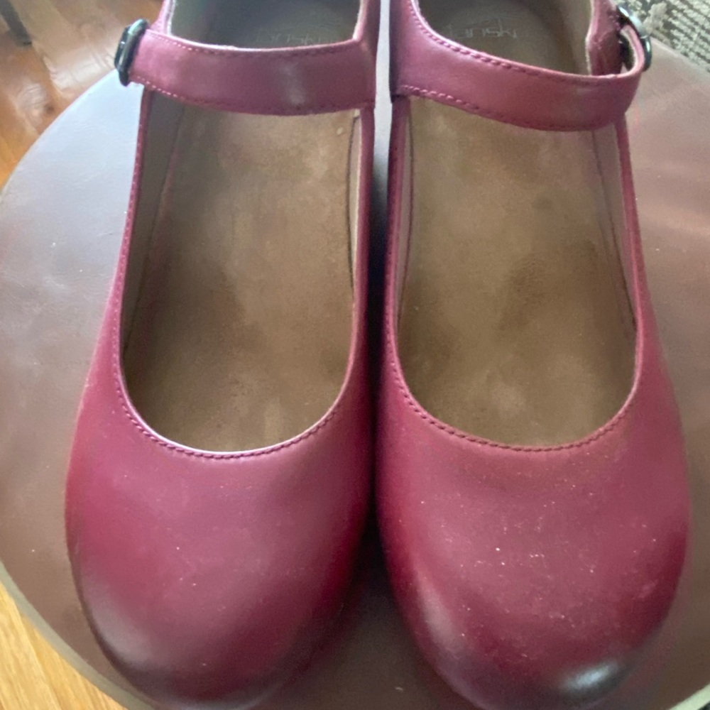 Red Maryjane Dansko, size 41 - Picture 4 of 6